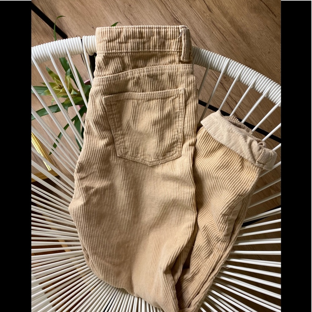 Beautiful mom style corduroy Bershka pants